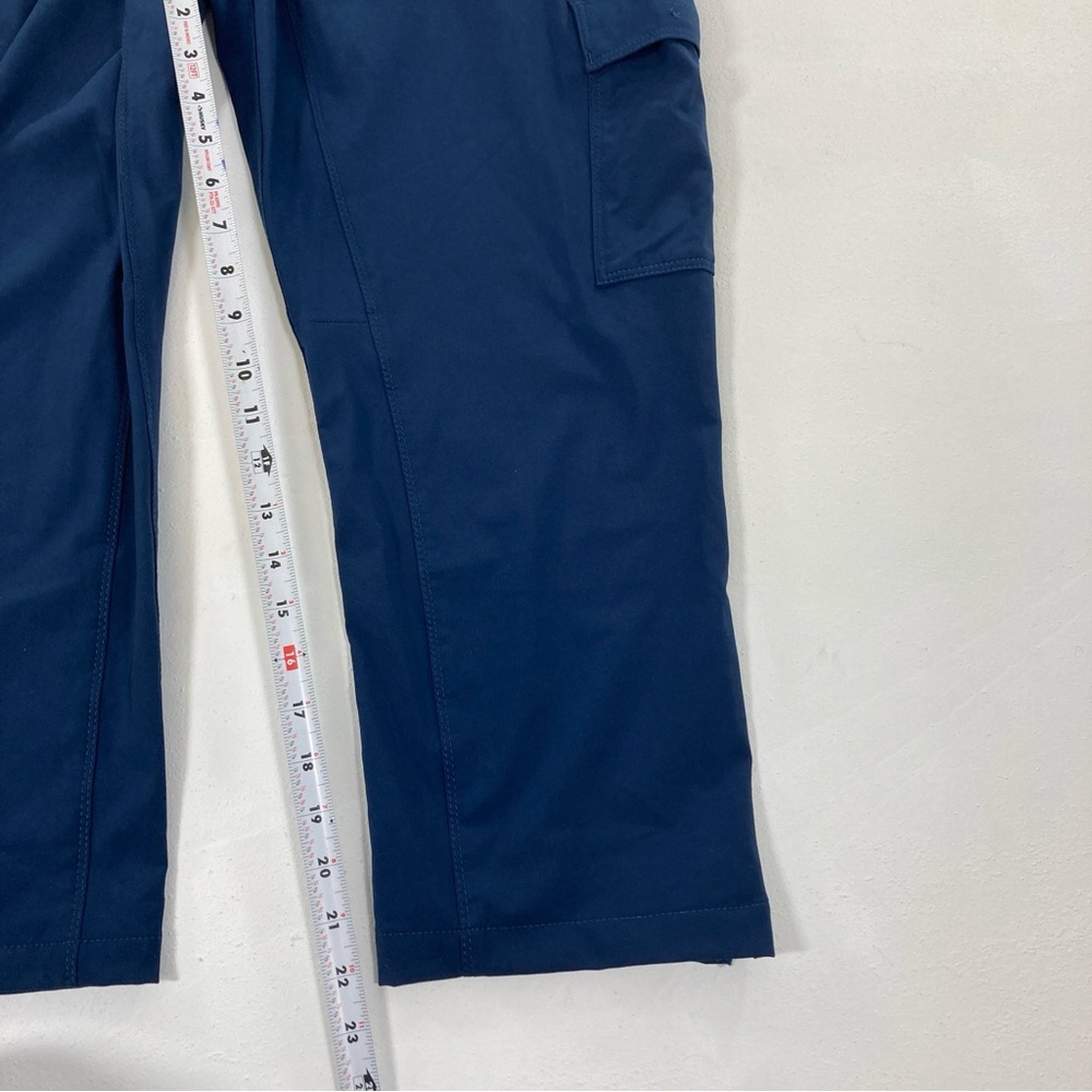 Eddie Bauer Cropped Climatrail Hiking Pants Size 12 Blue with Belt and Pockets - Picture 10 of 16